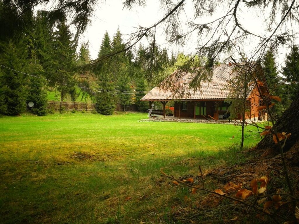 Casa de vacanță dintre Brazi